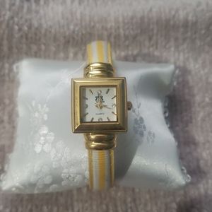 Quartz Brand Women's Watch